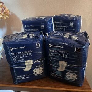 56 Member's Mark Men's Guards